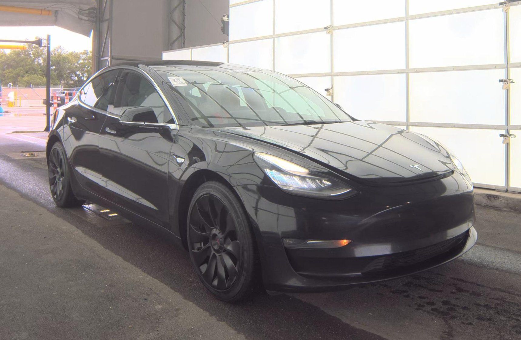 tesla model 3 2018 5YJ3E1EB3JF099253 image tesla model 3 2018 5YJ3E1EB3JF099253 image